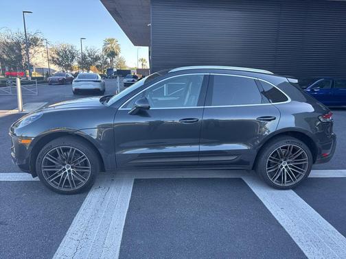 2024 Porsche Macan 