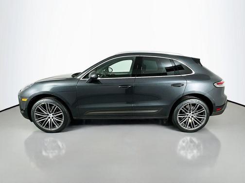 2024 Porsche Macan Base (PDK)