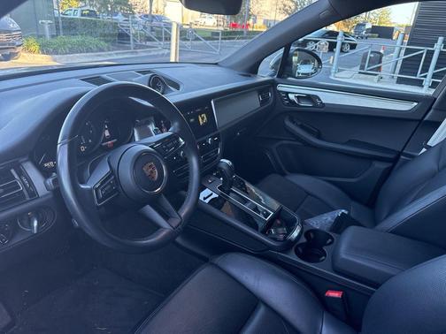 2024 Porsche Macan 