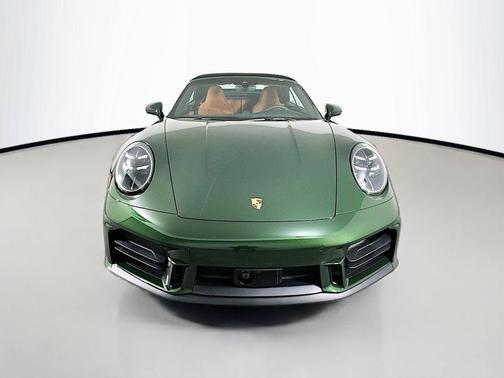 2026 Porsche 911 Carrera 4S Cabriolet