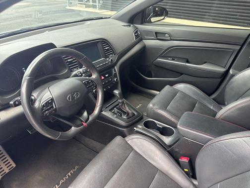 Black Noir Pearl 2018 Hyundai ELANTRA Sport