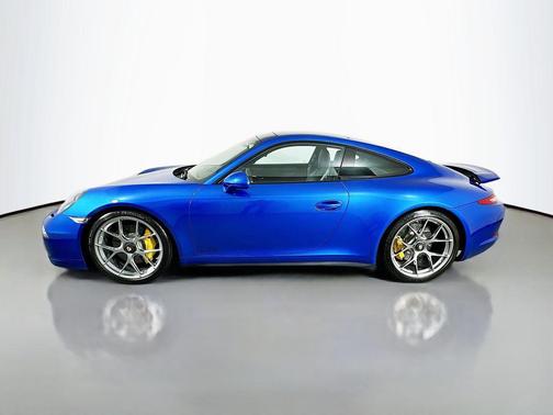 Sapphire Blue Metallic 2016 Porsche 911 Carrera GTS