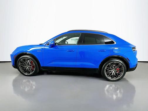 2026 Porsche Macan Turbo