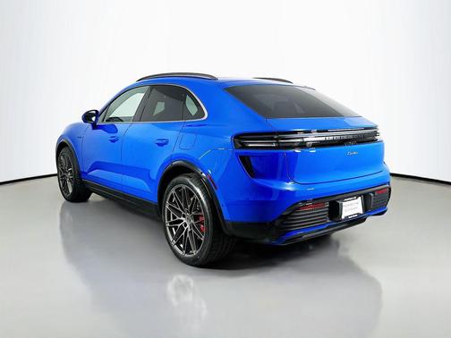 2026 Porsche Macan Turbo