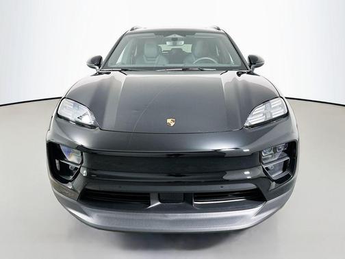 2024 Porsche Macan 4