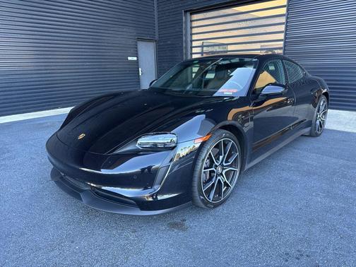 2023 Porsche Taycan 
