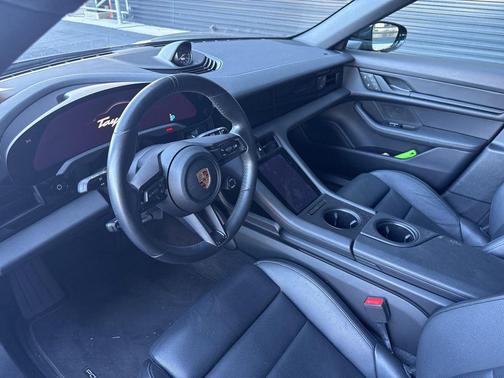 2023 Porsche Taycan 