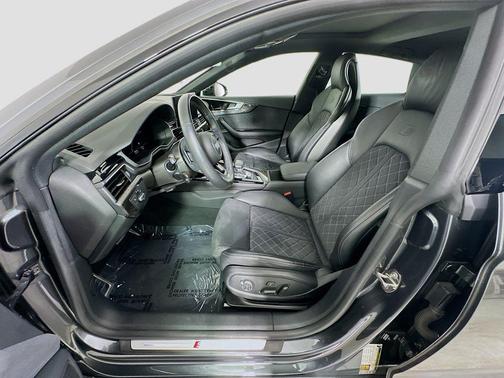 Daytona Gray Pearl Effect 2022 Audi S5 Premium Plus TFSI quattro Tiptronic
