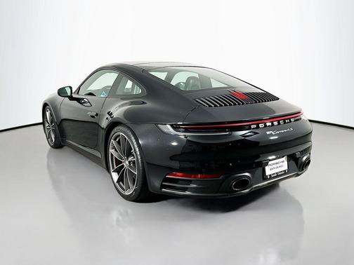 2020 Porsche 911 Carrera 4S