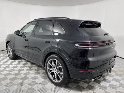 2025 Porsche Cayenne Base