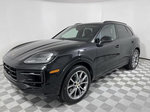 2025 Porsche Cayenne Base