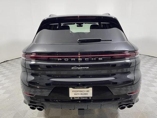 2025 Porsche Cayenne Base
