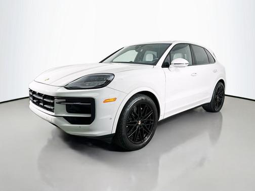 Chalk 2024 Porsche Cayenne S