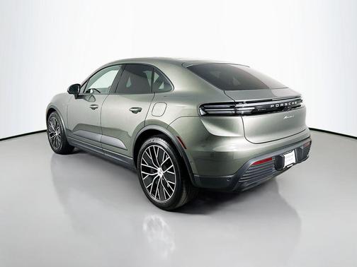 2024 Porsche Macan 4