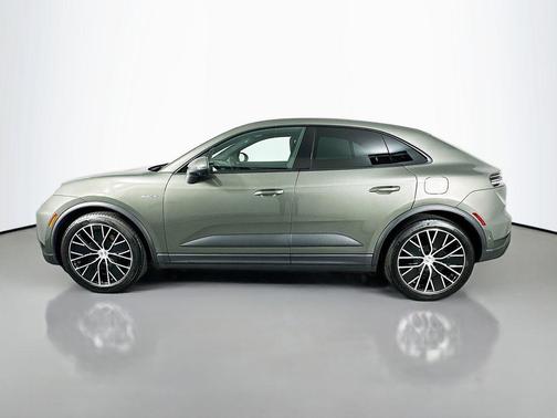2024 Porsche Macan 4