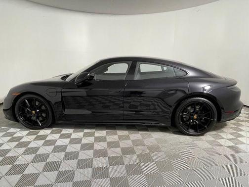 2024 Porsche Taycan GTS