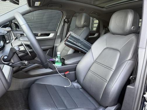 2024 Porsche Cayenne S