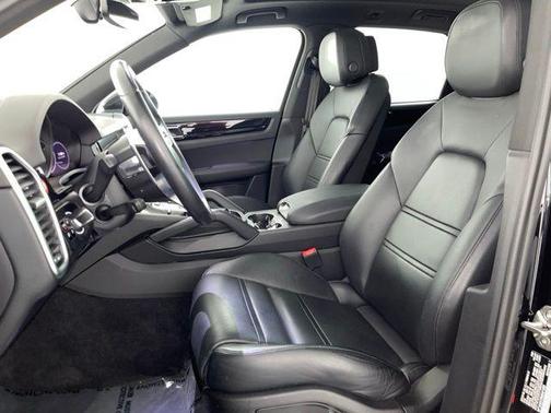 2021 Porsche Cayenne Cayenne