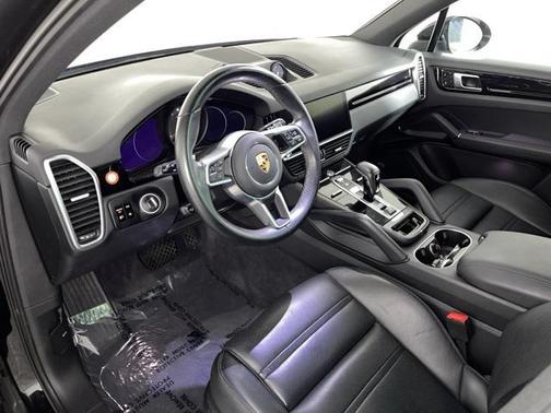 2021 Porsche Cayenne Base (Tiptronic)