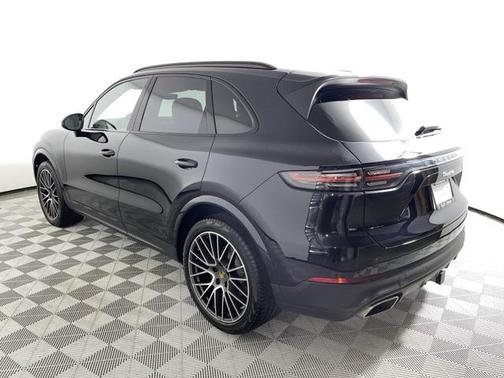 2021 Porsche Cayenne Base (Tiptronic)