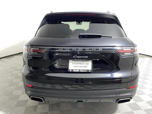 2021 Porsche Cayenne Base (Tiptronic)