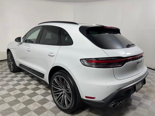 2025 Porsche Macan S