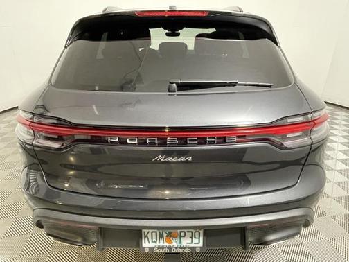 2025 Porsche Macan Base