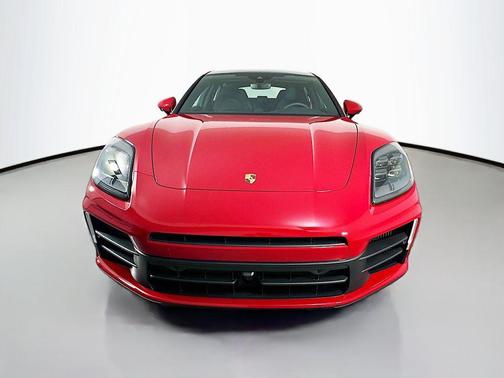 Carmine Red 2026 Porsche Panamera