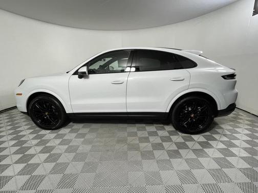 2025 Porsche Cayenne