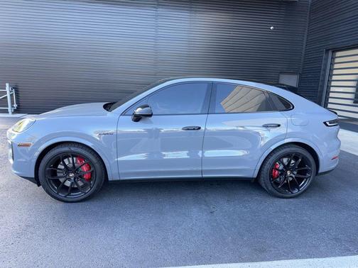 2026 Porsche Cayenne Cayenne S E-Hybrid