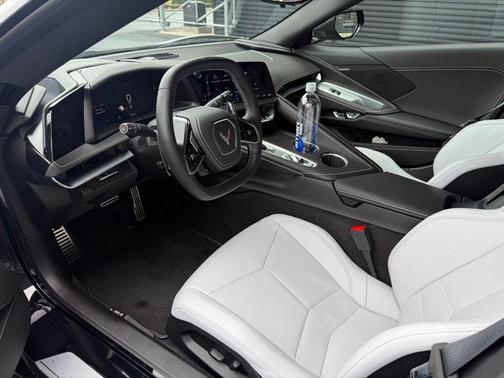 2026 Chevrolet Corvette Stingray w/1LT