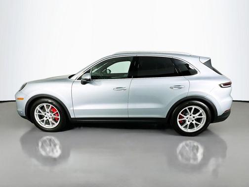 2024 Porsche Cayenne S
