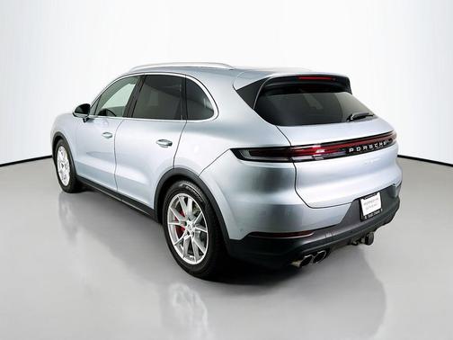 2024 Porsche Cayenne S