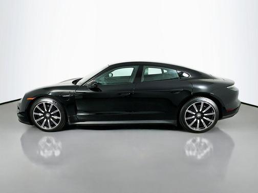 2023 Porsche Taycan 