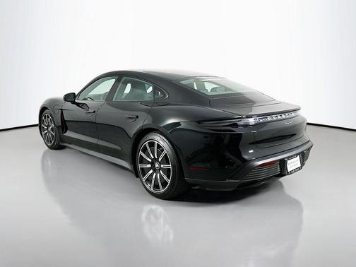 2023 Porsche Taycan 
