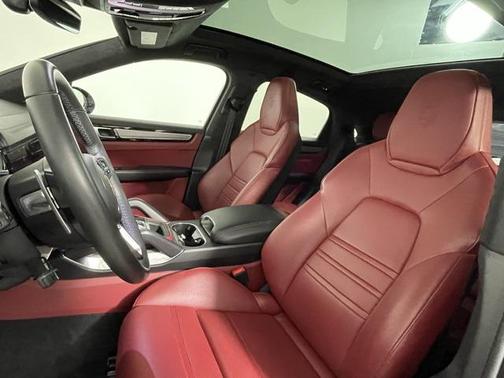 2022 Porsche Cayenne Turbo