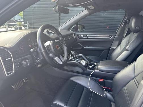 2021 Porsche Cayenne GTS