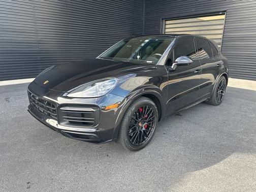 2021 Porsche Cayenne GTS