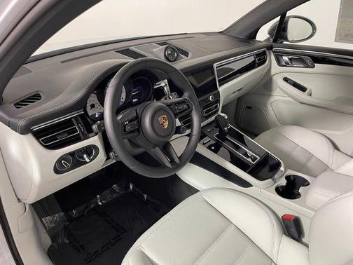 2026 Porsche Macan T
