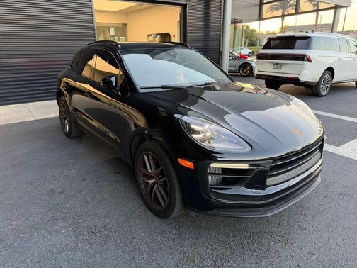 2022 Porsche Macan S