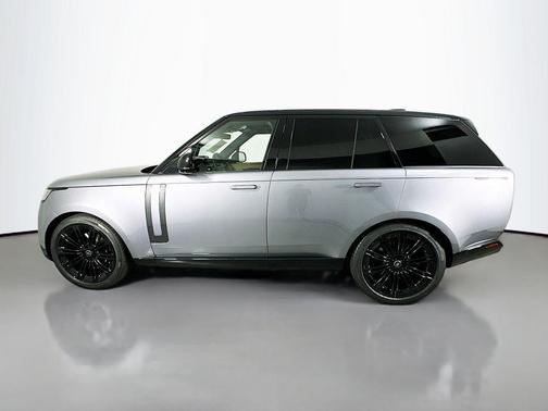 2025 Land Rover Range Rover P530 SE