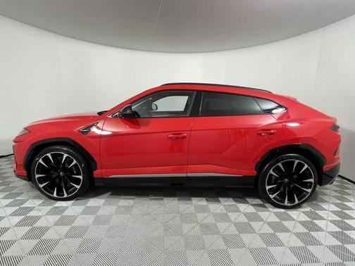 2020 Lamborghini Urus Base