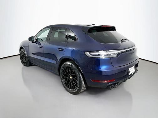 Night Blue Metallic 2021 Porsche Macan Macan GTS