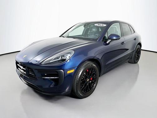 Night Blue Metallic 2021 Porsche Macan Macan GTS
