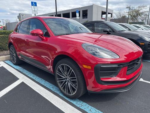 2026 Porsche Macan 