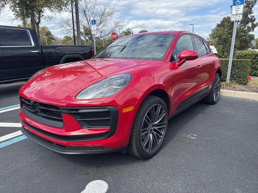 2026 Porsche Macan 