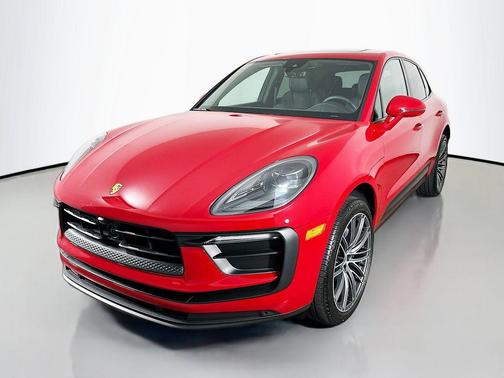 2026 Porsche Macan 