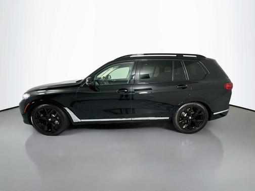 Jet Black 2022 BMW X7 xDrive40i