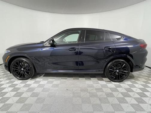2025 BMW X6 M60i