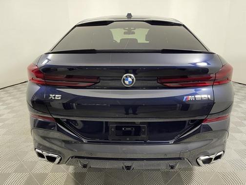2025 BMW X6 M60i